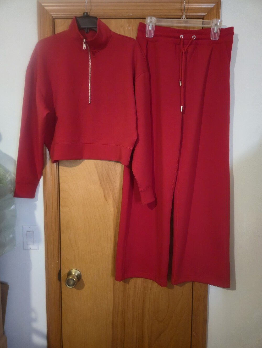 RARE Express Cool-Red Track Pants & Cropped Pullover Top Set Size M